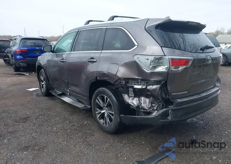 2016 Toyota Highlander Xle V6 z USA, uszkodzony, nr VIN 5TDKKRFH1GS142501